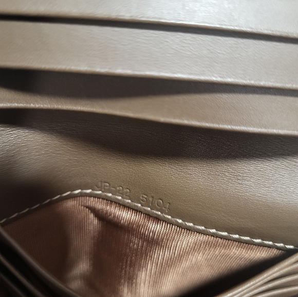 Salvatore Ferragamo - Picture 6 of 8